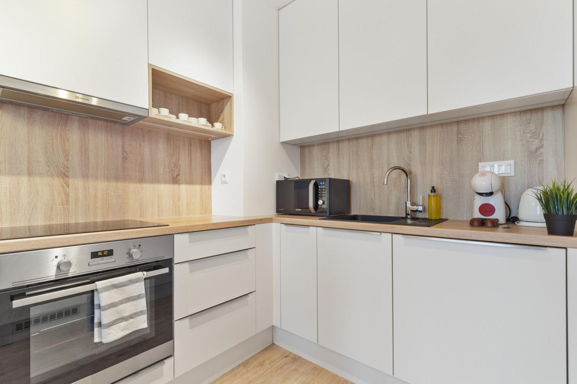 Apartament Lam Safari - Balcony - Ac - Free Parking Bratysława Zewnętrze zdjęcie